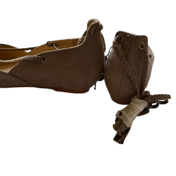 Ballet Flat Shoes by Steve Madden, Pointed-toe ankle lace tie, Tan color, Size 6 - Picture 4 of 8